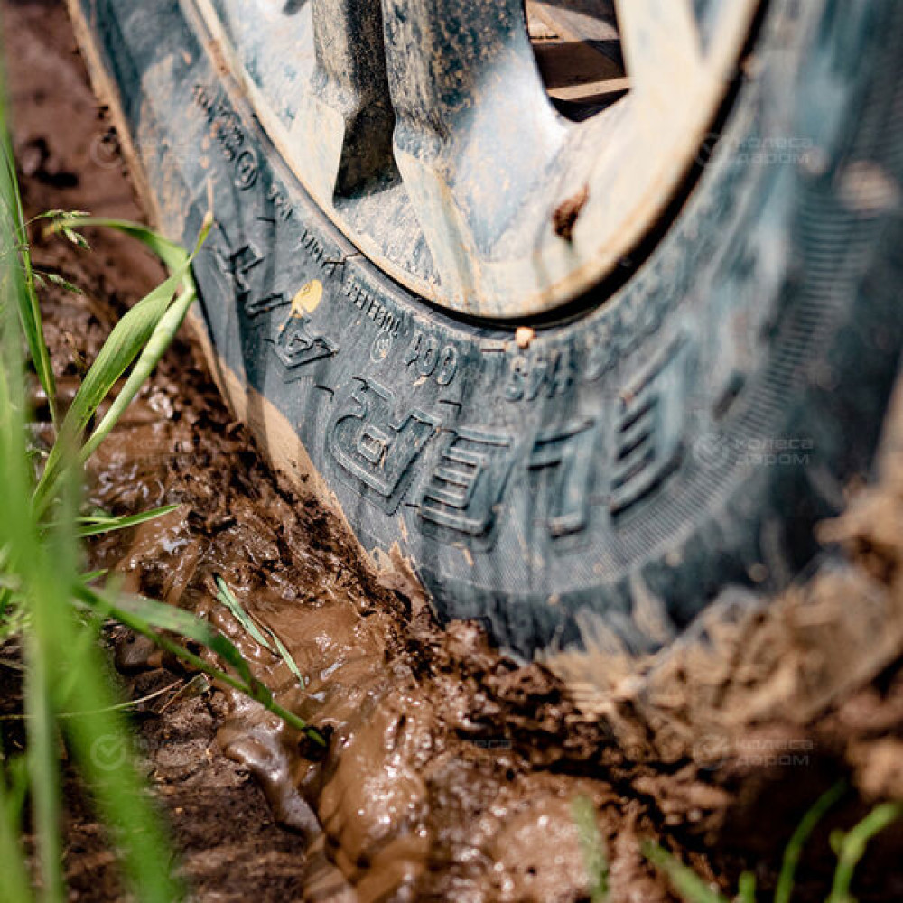 Bridgestone Dueler AT 001 265/75 R16 112S