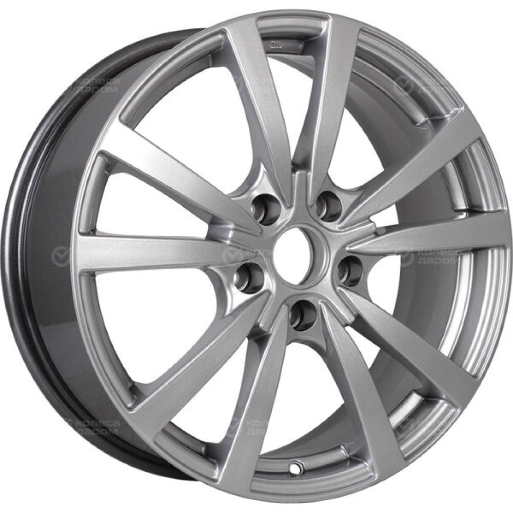 Колесный диск Carwel Гранд 131 7xR17 5x114.3 ET45 DIA67.1 серебристый металлик