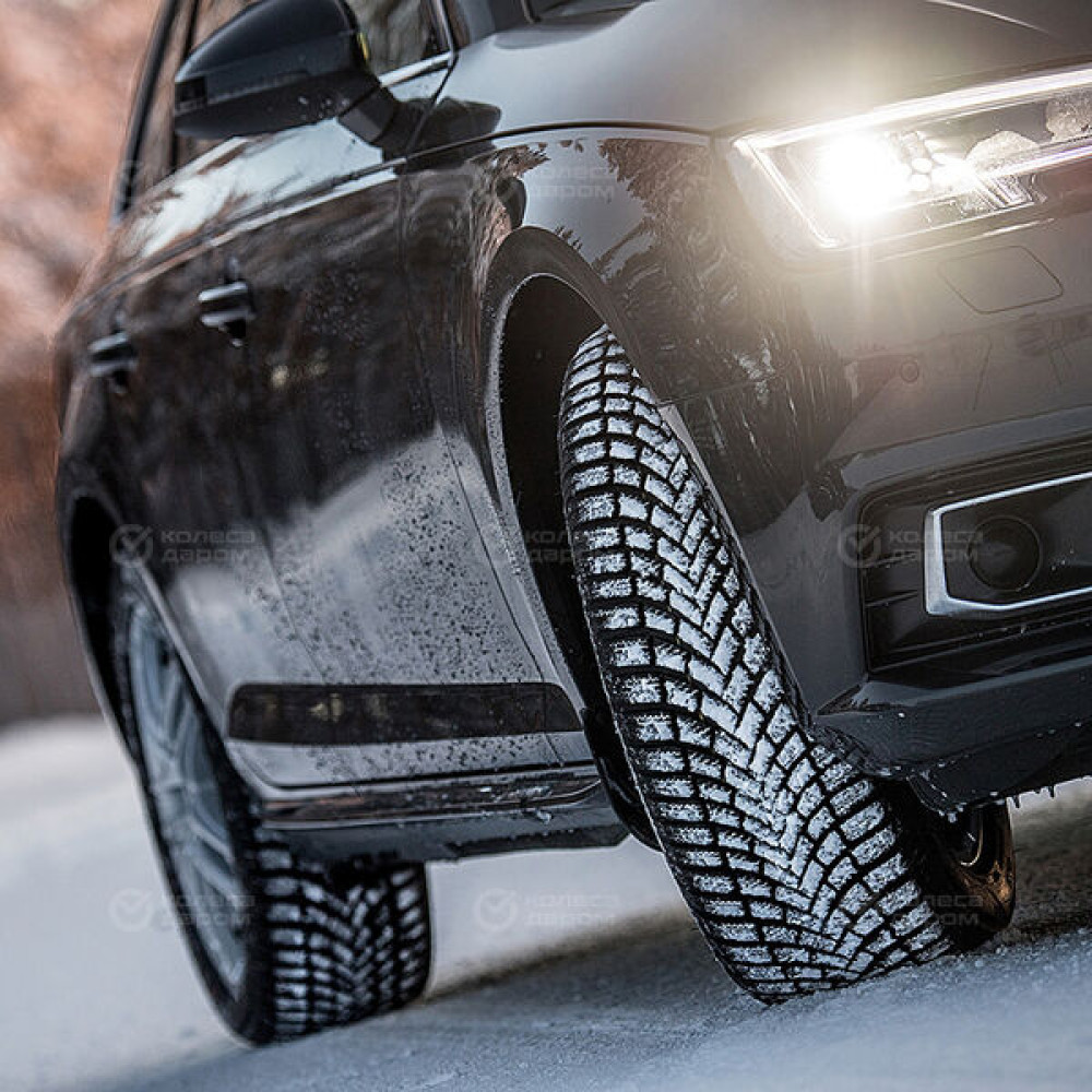 Bridgestone Blizzak LM005 225/60 R18 104V