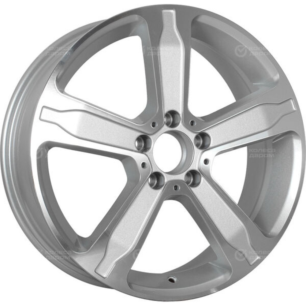 Колесный диск Replay SK124 7xR18 5x112 ET43 DIA57.1 серебристый, с полированной лицевой поверхностью