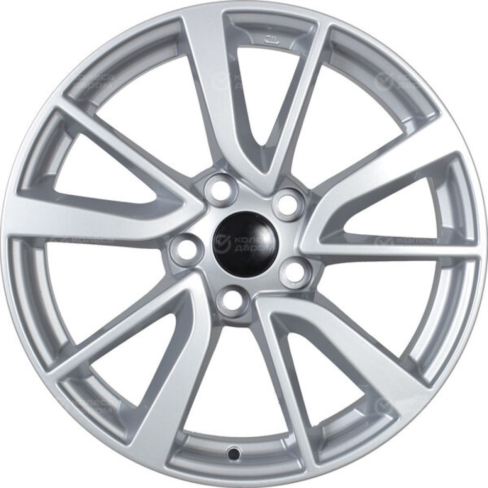 Колесный диск iFree Original КС699 (ZV 17 Camry) 7xR17 5x114.3 ET45 DIA60.1 серебристый