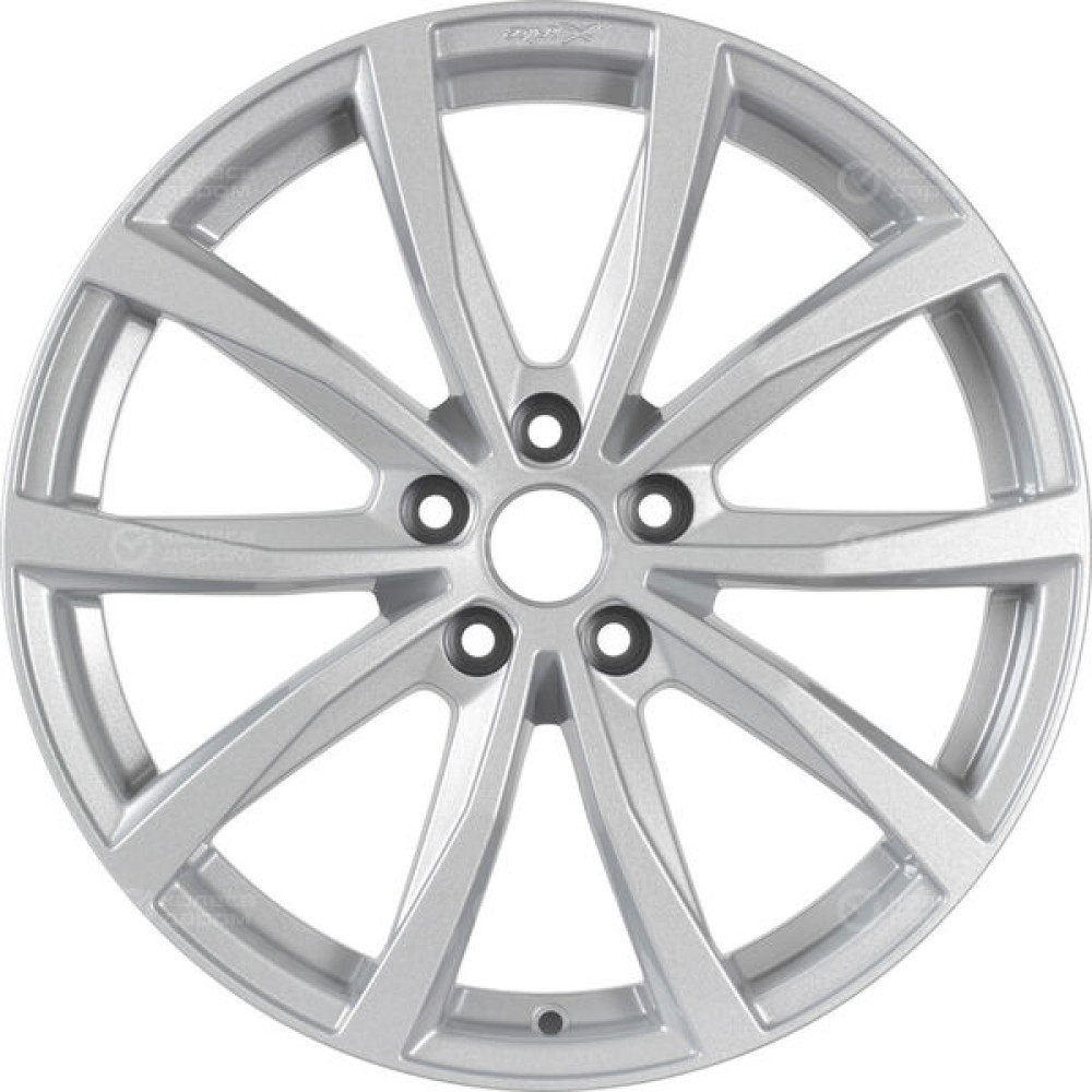 Колесный диск X-trike X138 7xR18 5x114.3 ET45 DIA67.1 (уценка) серебристый насыщенный