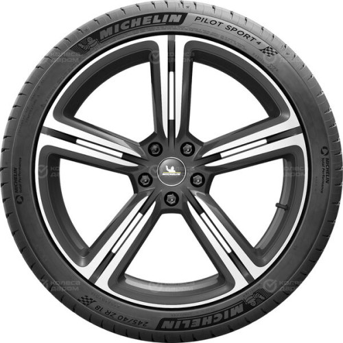 Michelin Pilot Sport 4 245/40 R19 98Y