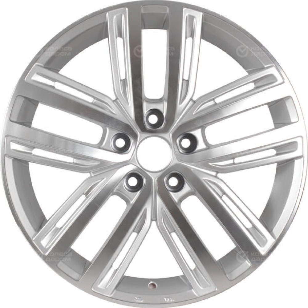 Колесный диск Replay RN195 (HV) 7xR18 5x114.3 ET40 DIA64.1 серебристый с полировкой