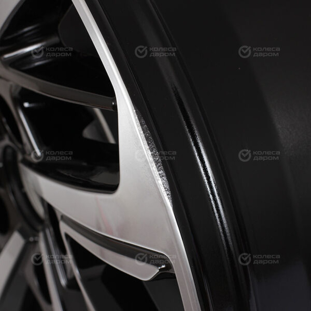 Колесный диск СКАД KL-372 7xR17 5x114.3 ET50 DIA67.1 (уценка) глянцевый черный с полированной лицевой частью