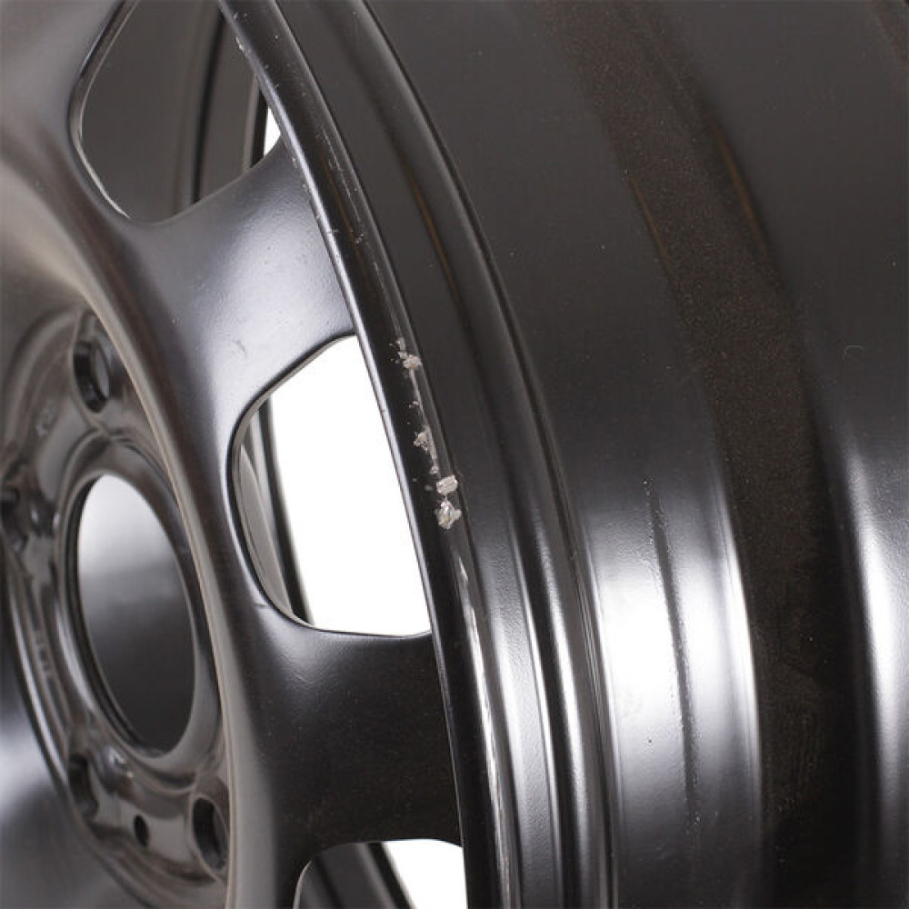 Колесный диск Magnetto 16003 6.5xR16 5x114.3 ET50 DIA66.1 (уценка) черный