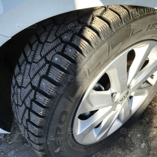 Pirelli Winter Ice Zero 215/55 R17 98T