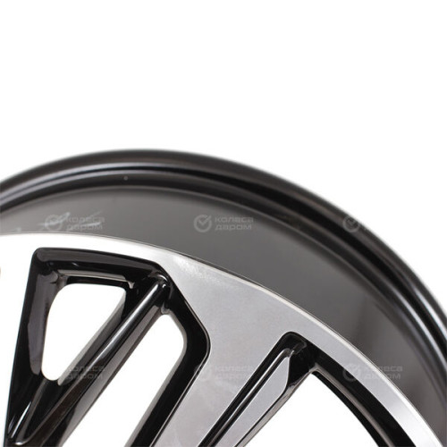 Колесный диск СКАД KL-372 7xR17 5x114.3 ET50 DIA67.1 (уценка) глянцевый черный с полированной лицевой частью