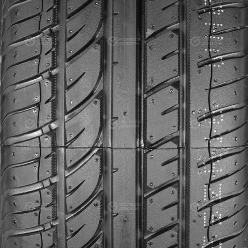 Evergreen EU72 235/45 R17 97W