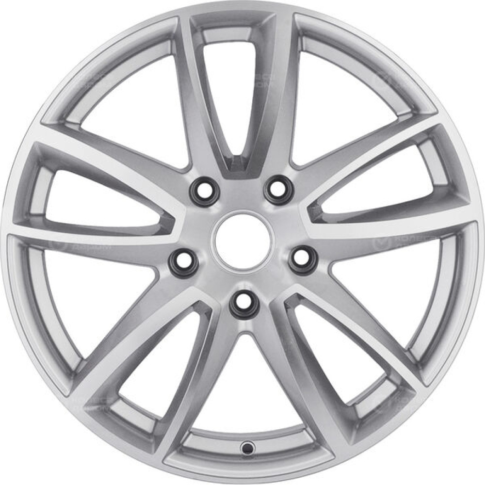 Колесный диск Replay CL9 8.5xR18 5x120 ET37 DIA67.1 серебристый полированный