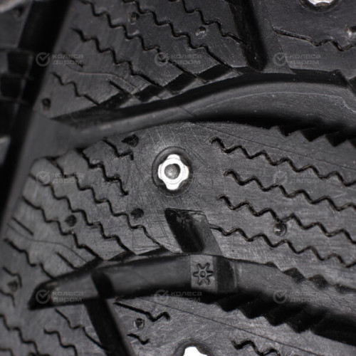 Bridgestone Ice Cruiser 7000 S 235/55 R17 99T