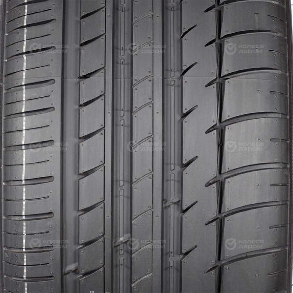 Triangle TH201 255/30 R22 95Y