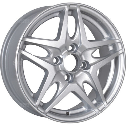 Колесный диск Tech Line 530 6xR15 4x114.3 ET45 DIA56.6 серебристый