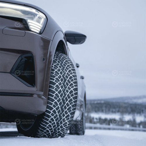 Nokian Tyres Hakkapeliitta R5 EV 295/40 R21 111T