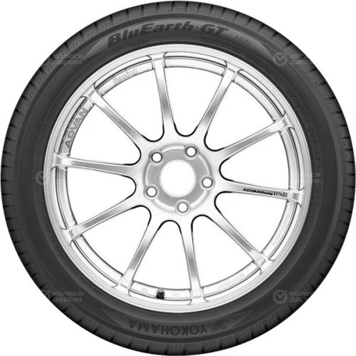 Yokohama BLUEARTH-GT AE51 215/55 R17 94W