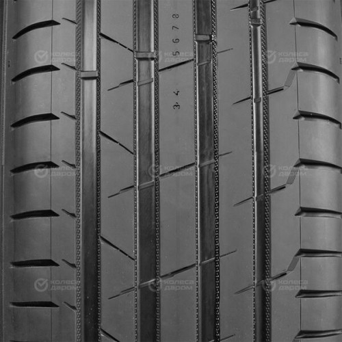 Ikon Autograph Ultra 2 225/50 R17 98Y