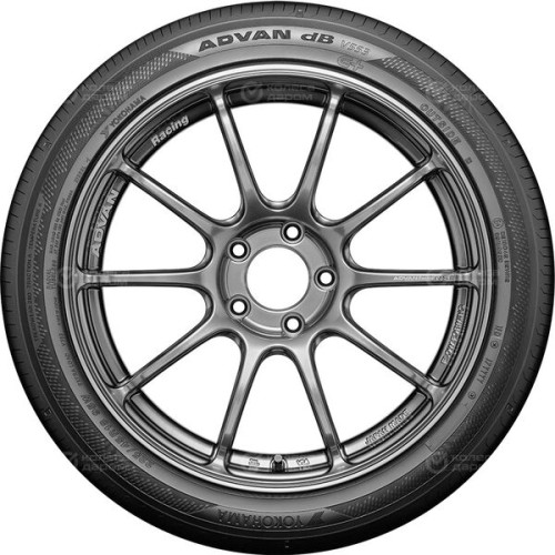 Yokohama Advan db V553 225/55 R19 103V