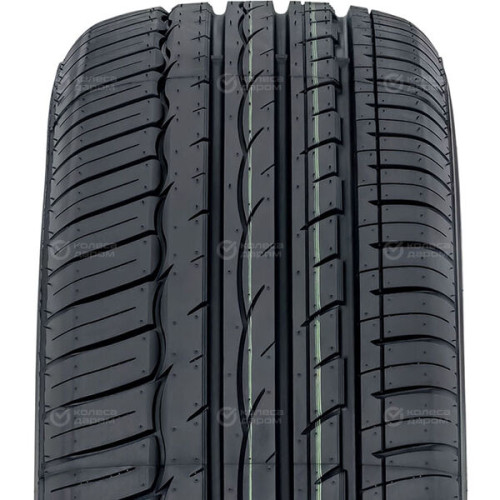 Roadcruza RA710 245/40 R18 97W