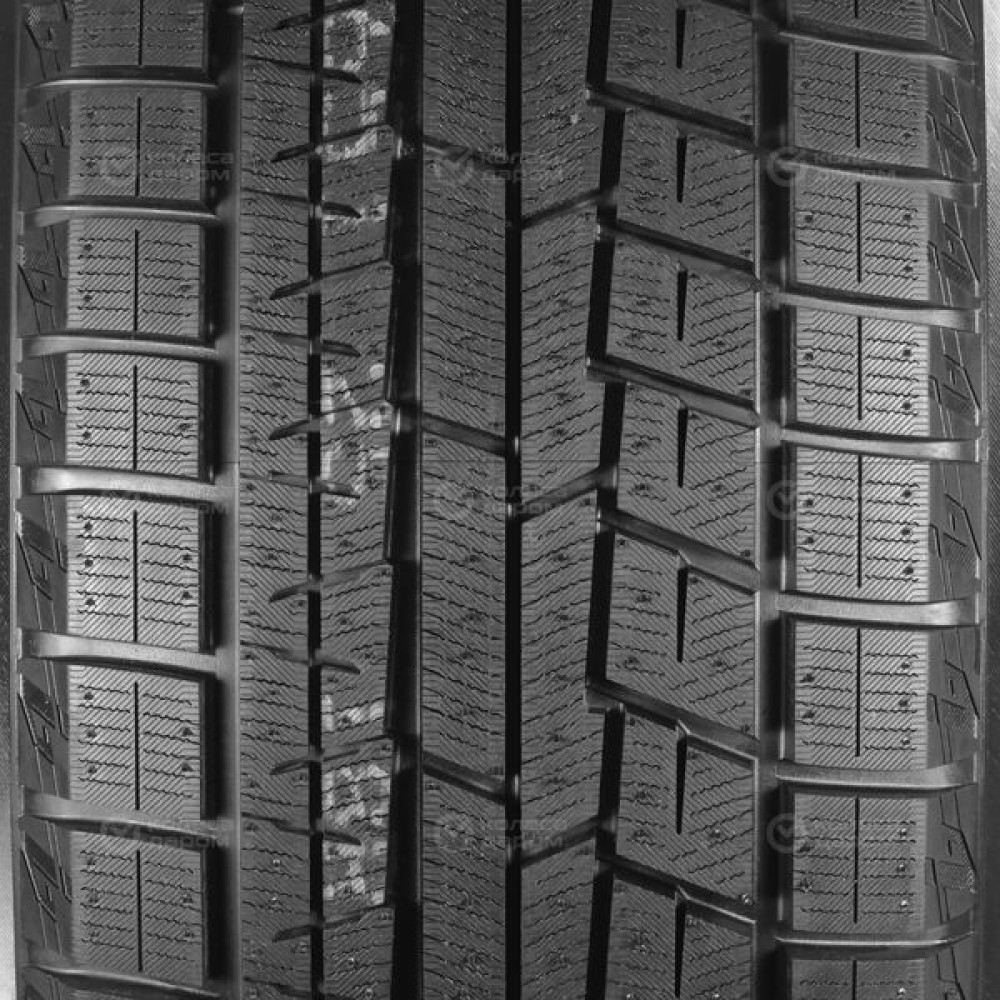 Yokohama iceGUARD IG60A 255/40 R19 100Q