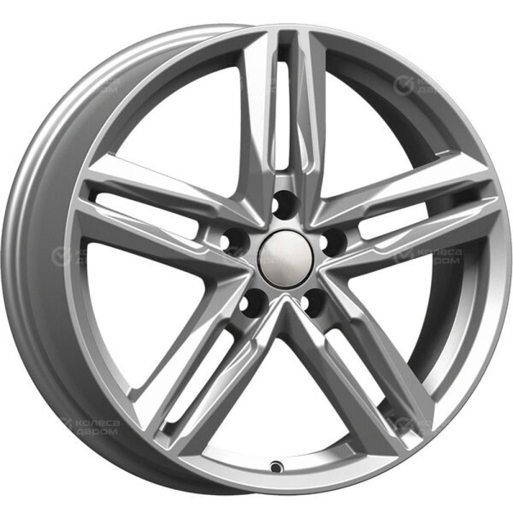 Колесный диск Carwel Малык 140 7.5xR18 5x114.3 ET45 DIA67.1 серебристый металлик