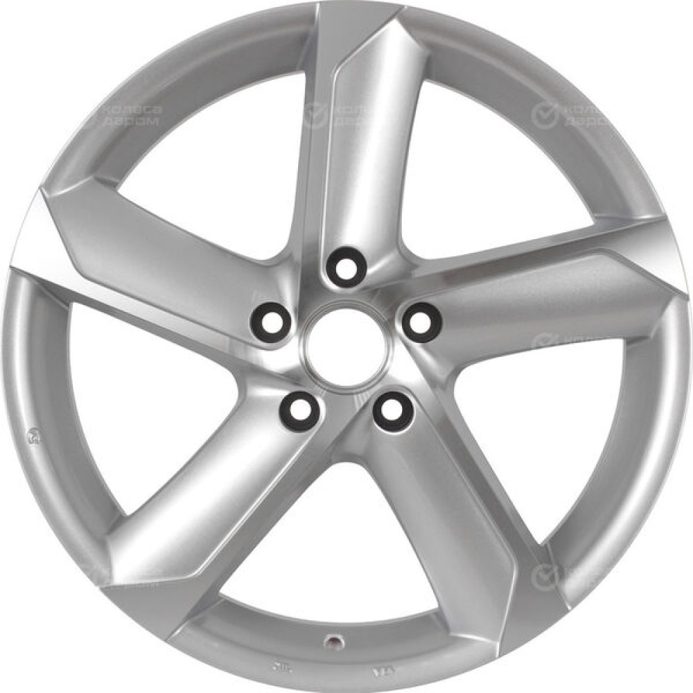 Колесный диск Replay NS215 7xR18 5x114.3 ET40 DIA66.1 серебристый полированный