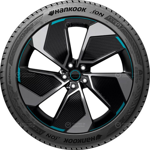 Hankook iON i cept IW01 215/45 R20 95H