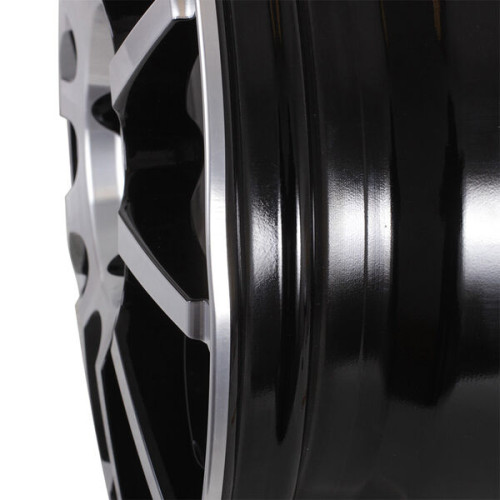 Колесный диск СКАД Акита 6xR15 5x100 ET38 DIA57.1 (уценка) черный глянцевый с полированной лицевой поверхностью