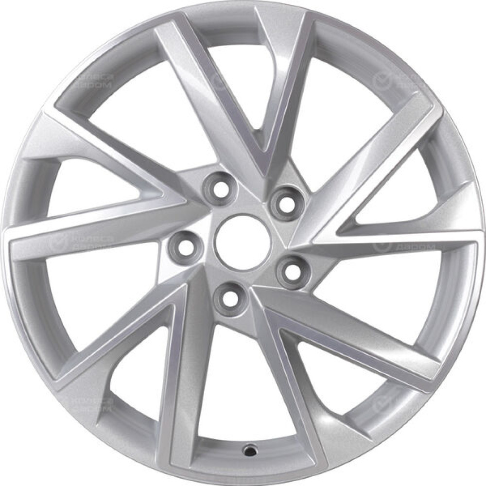Колесный диск Carwel Тоджа 1714 7xR17 5x114.3 ET45 DIA67.1 серебристый с полированной лицевой частью