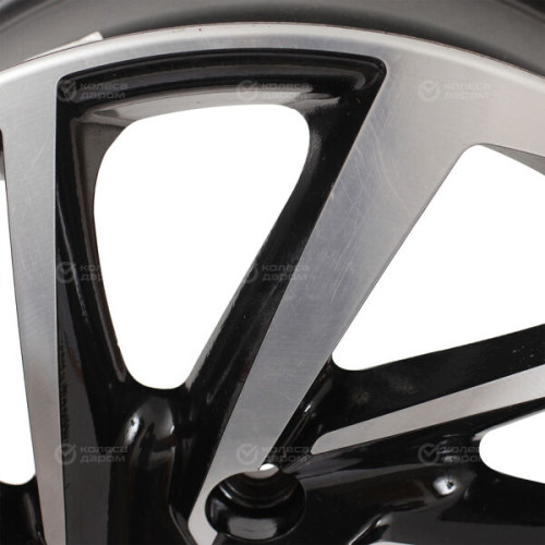 Колесный диск KDW KD1530 6xR15 4x100 ET46 DIA60.1 (уценка) глянцевый черный с полированной лицевой частью